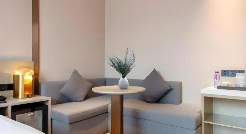 Lavande Hotel Zhongshan Shiqi Daxinxinduhui North Zhongshan Station