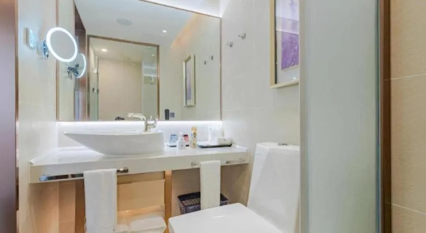 Lavande Hotel Shenzhen Bay Houhai Avenue