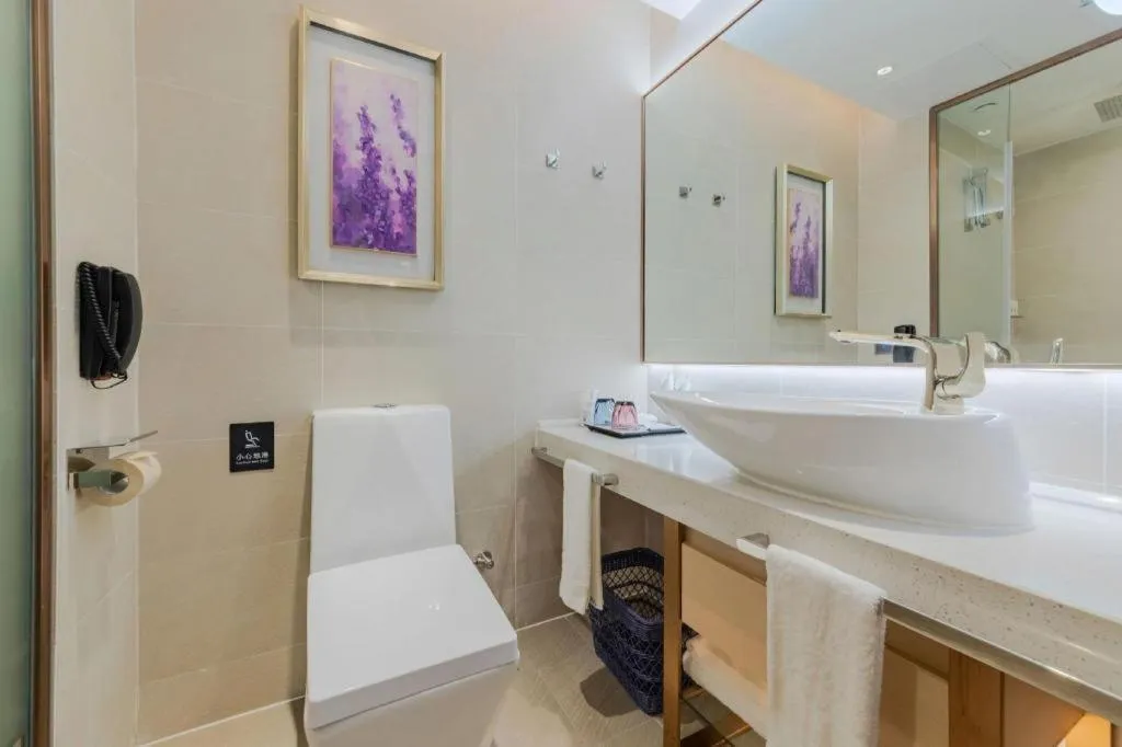 Lavande Hotel Shenzhen Bay Houhai Avenue