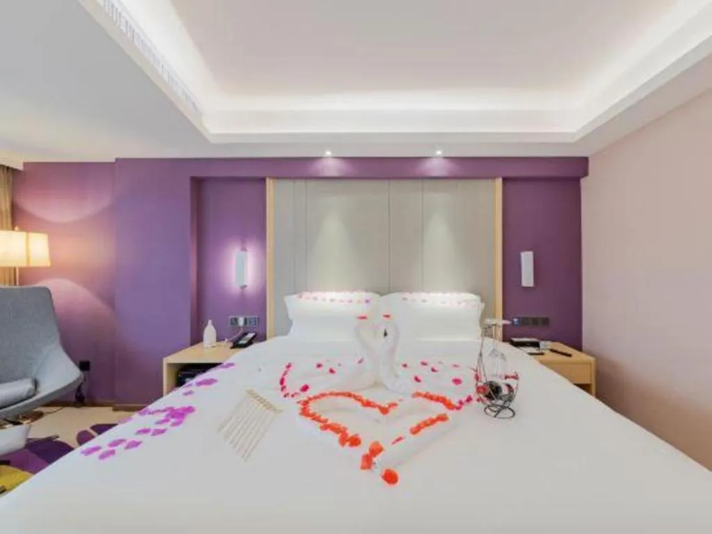 Bed in Lavande Hotel Shenzhen Bay Houhai Avenue