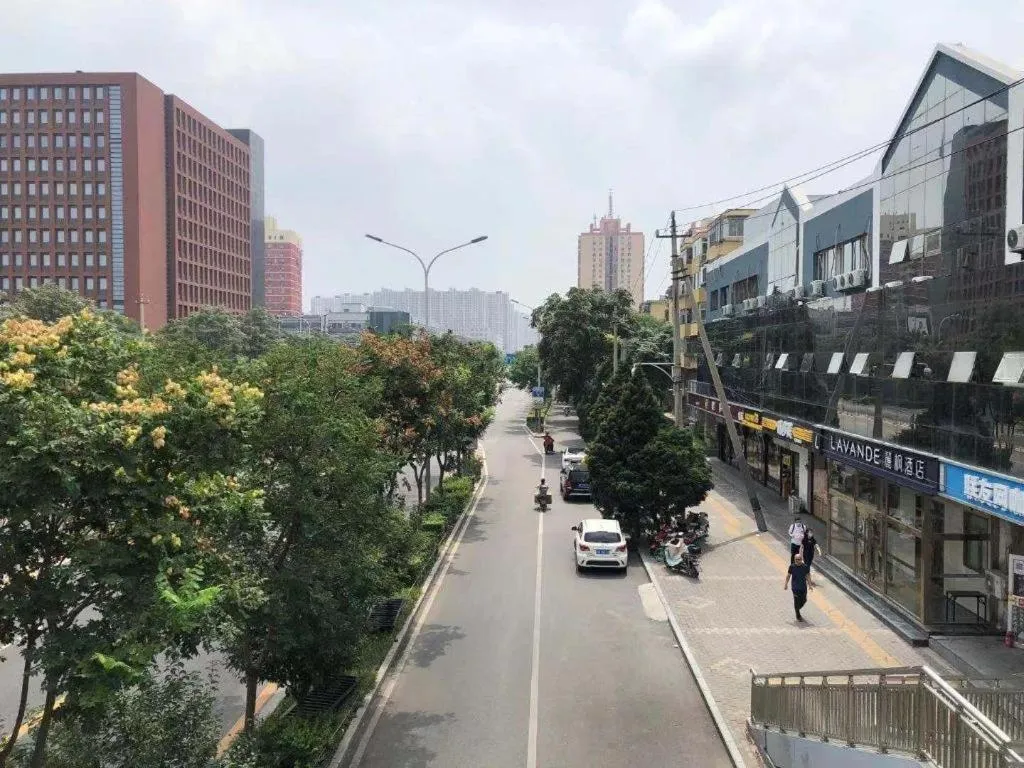 Lavande Hotel Beijing Industry University Metro Station