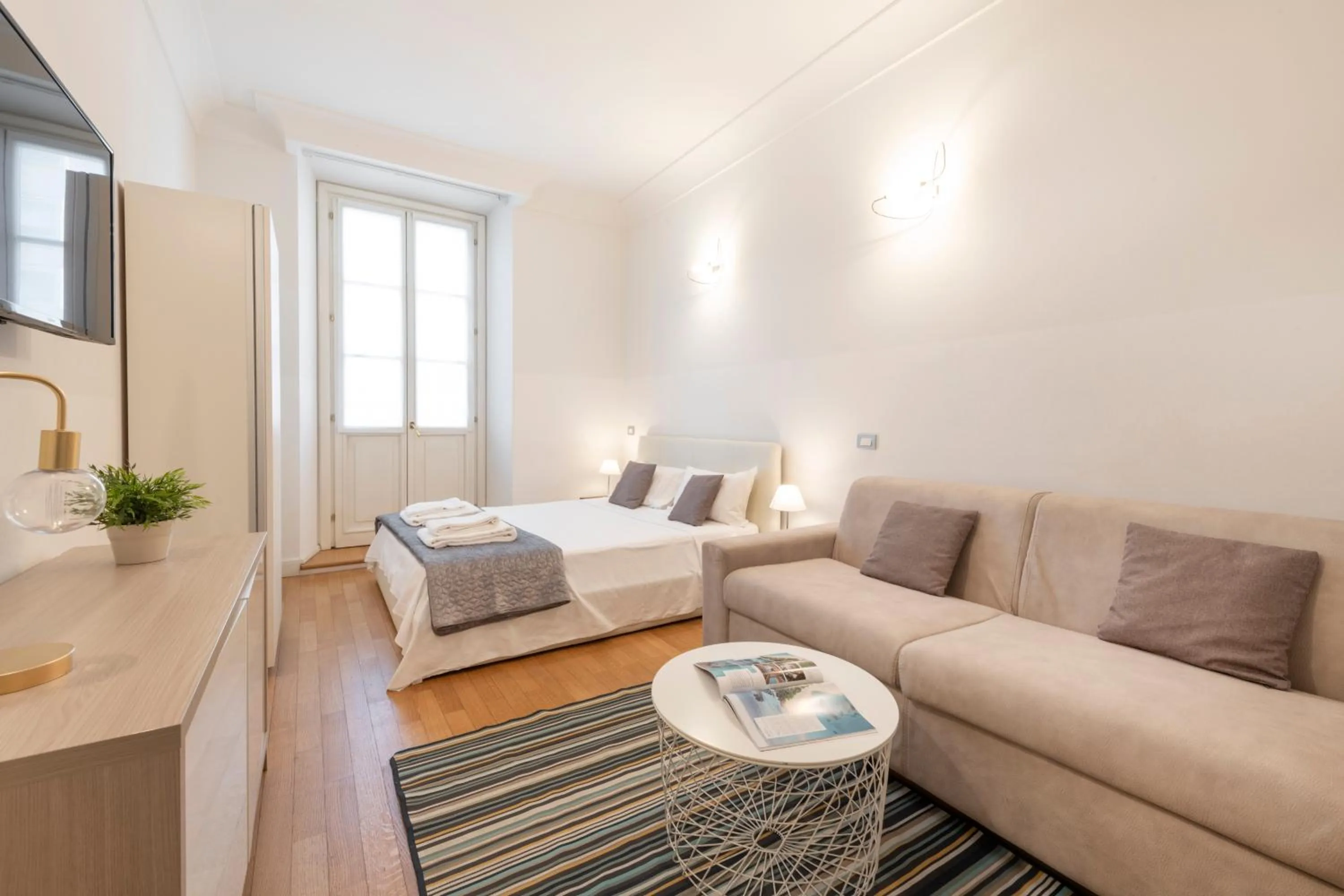 Bed in Milan Royal Suites - Centro Brera