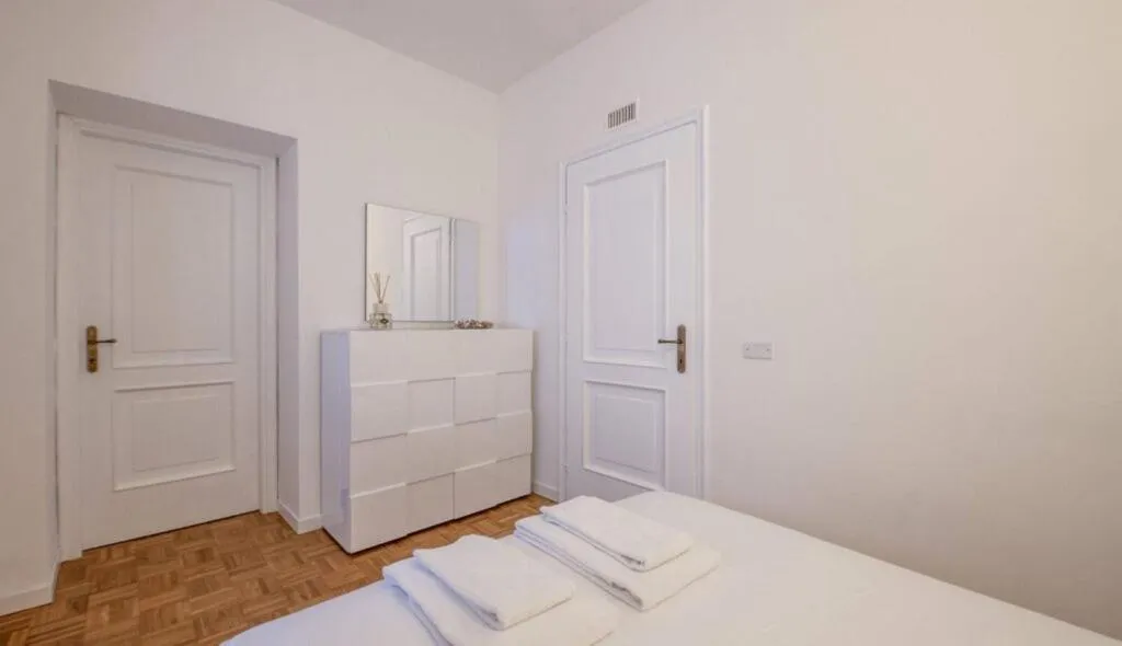 Bed in Milan Royal Suites - Centro Brera