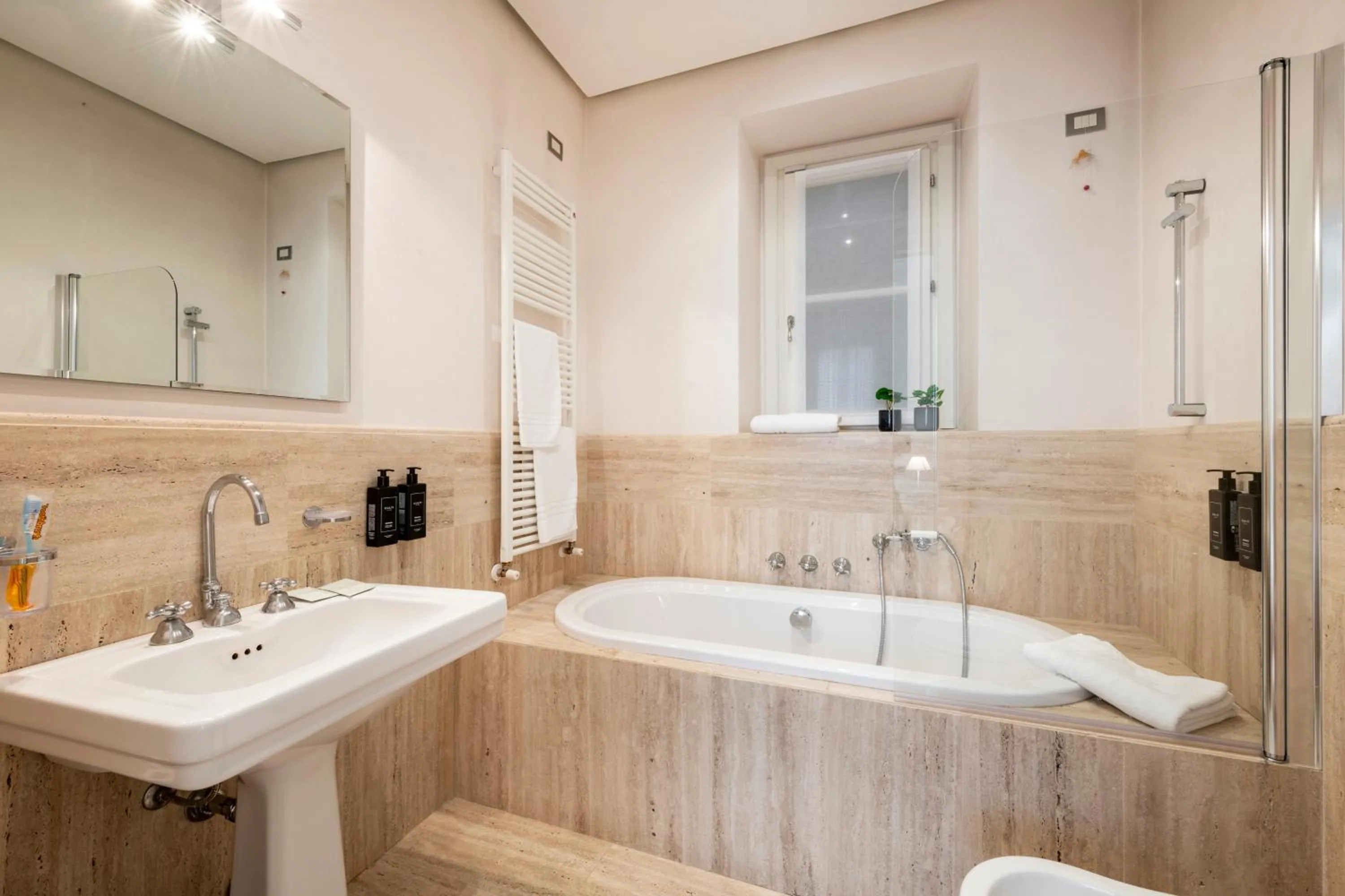 Milan Royal Suites - Centro Brera