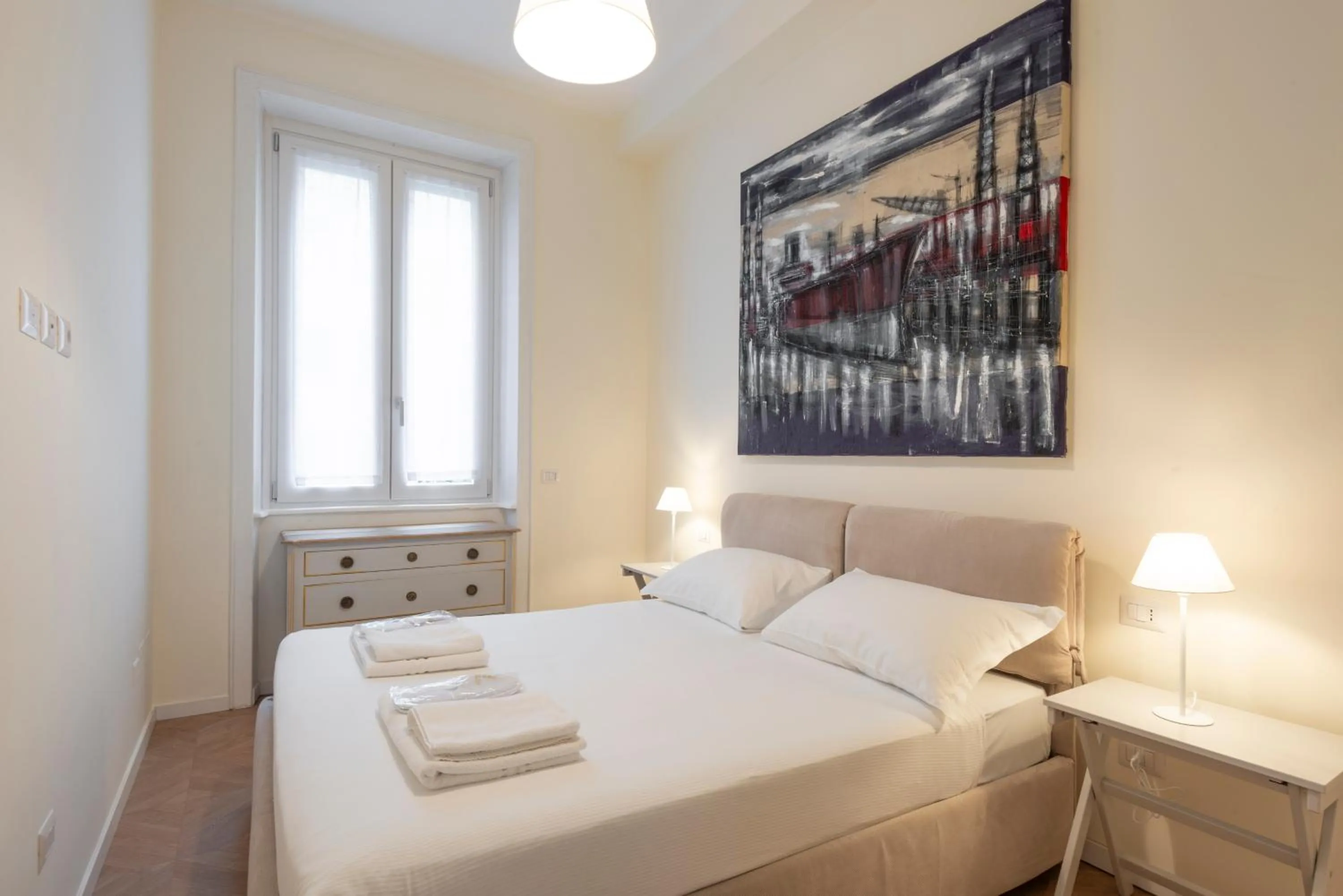 Bed in Milan Royal Suites - Centro Brera