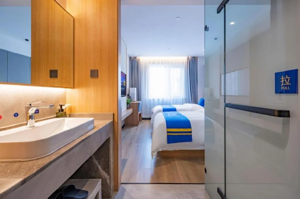 Bed in Super 8 Hotel Premier Beijing Changping Science & Technology Park