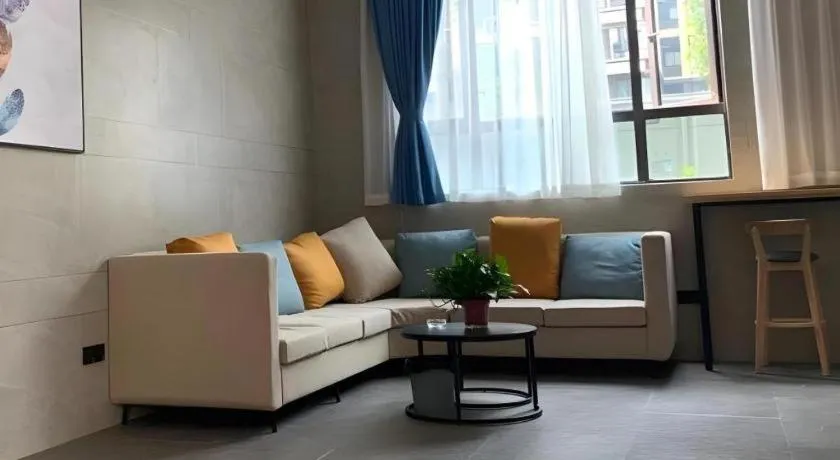 Green Tree Inn Express Chizhou Gymnasium