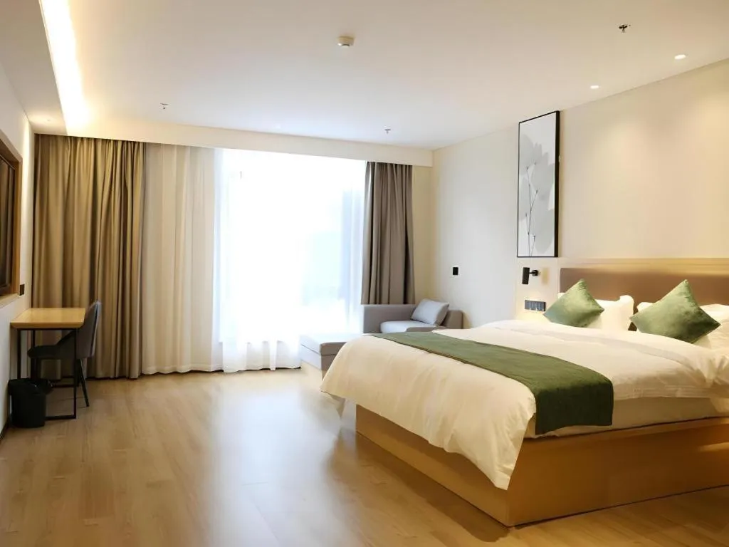 Bed in Green Tree Inn Express Chizhou Gymnasium