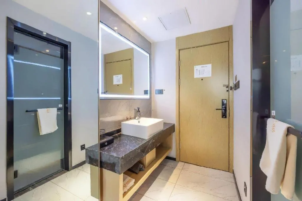 Gya Hotel Dingxi Lintao County East Bus Station