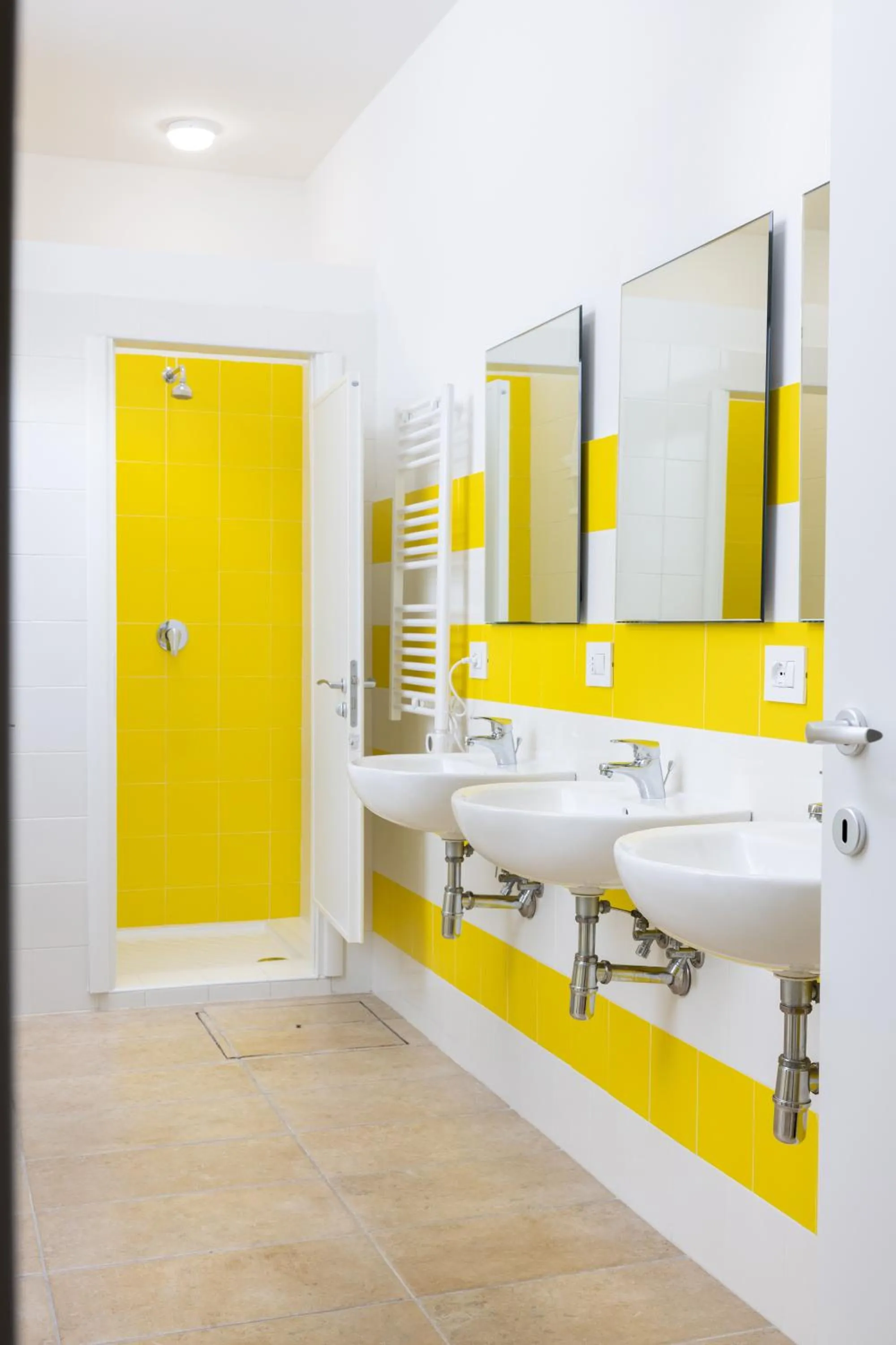 Toilet in Ostello della Gioventù Brindisi