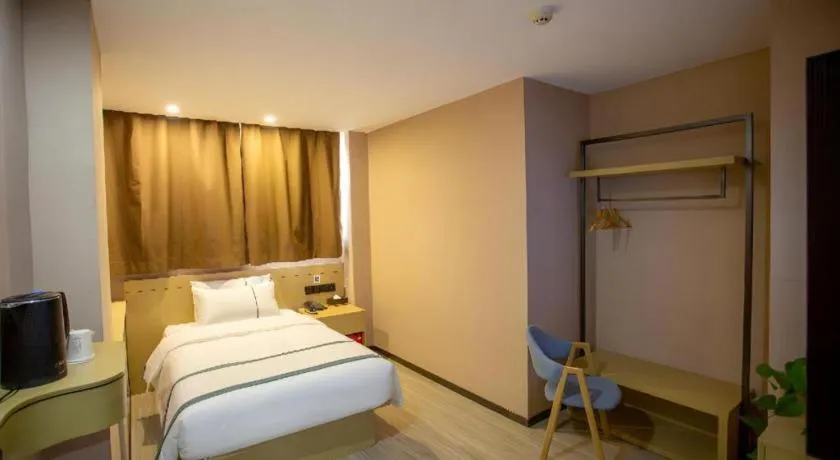 Bed in City Comfort Inn Xining Limeng Commercial Pedestrian Street