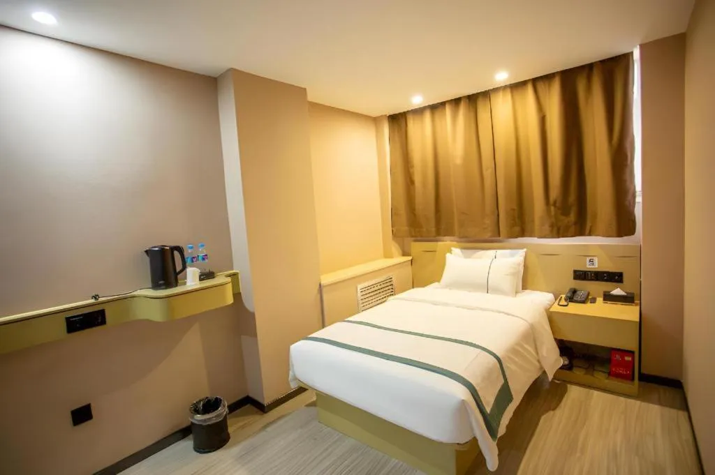 Bed in City Comfort Inn Xining Limeng Commercial Pedestrian Street