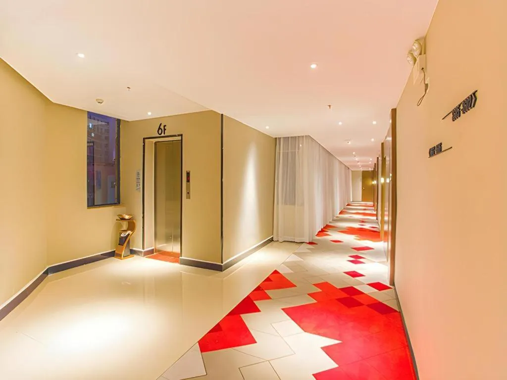 Borrman Hotel Hezhou Lingfeng Plaza