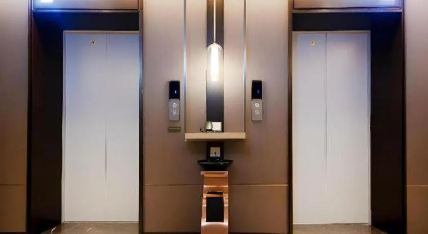 Echeng Hotel Hezhou Shizheng Square