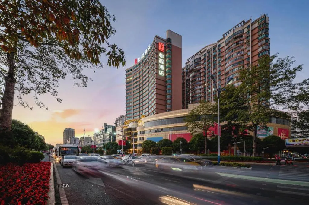 Echeng Hotel Hezhou Shizheng Square