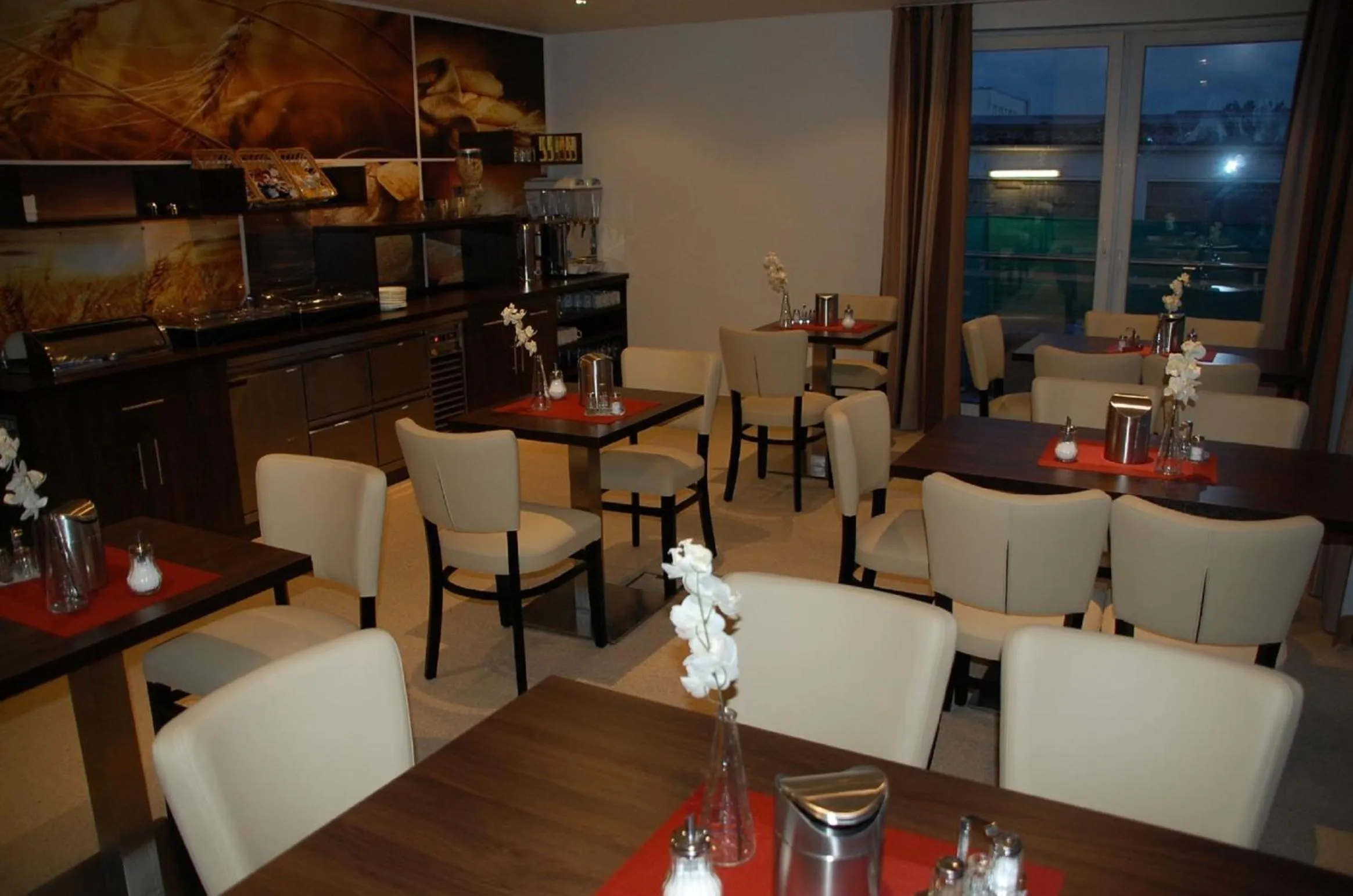 Dining area in CASILINO Hotel A 24 Wittenburg