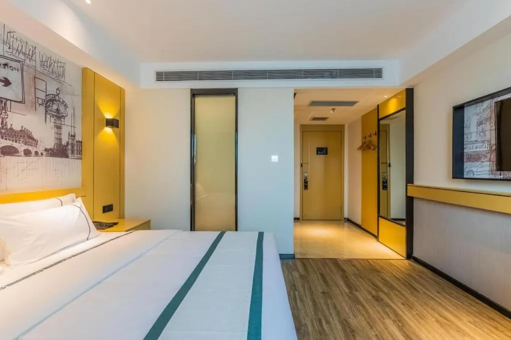 Bed in City Comfort Inn Handan New Century Plaza