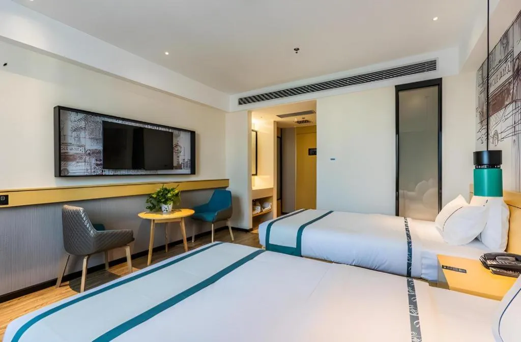 Bed in City Comfort Inn Handan New Century Plaza