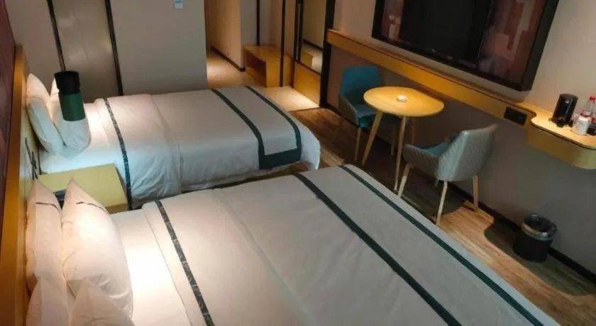 Bed in City Comfort Inn Handan New Century Plaza