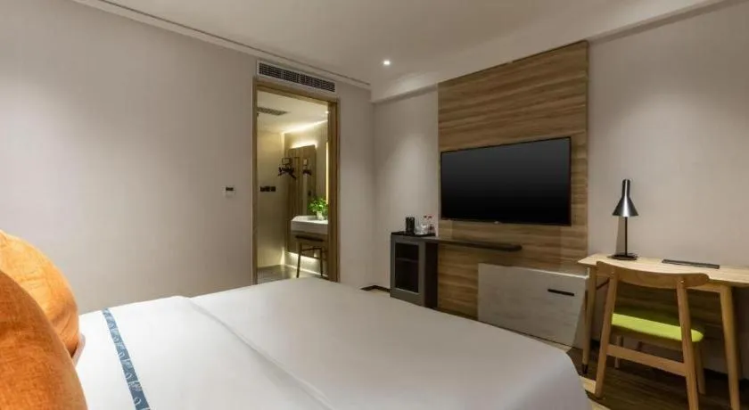 Bed in City Comfort Inn Handan New Century Plaza
