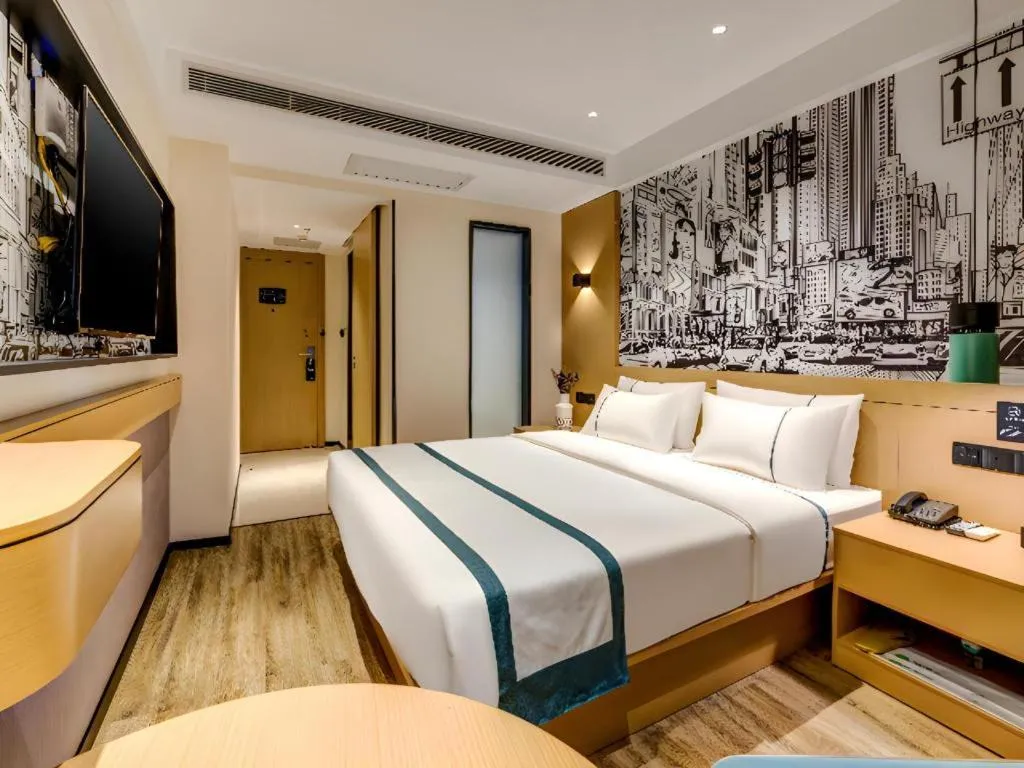 Bed in City Comfort Inn Tangshan Railway Station Lunan District Government