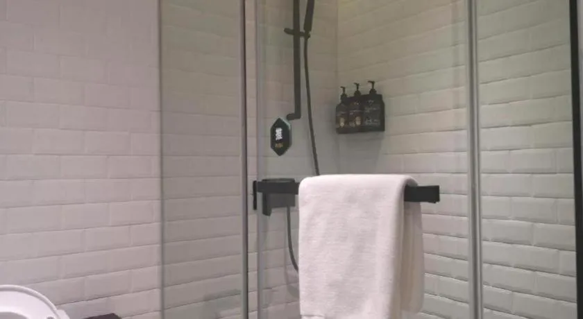 Premier City Comfort Hotel Wuhan Hankou Railway Station Changgang Road Metro Station