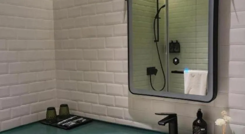 Premier City Comfort Hotel Wuhan Hankou Railway Station Changgang Road Metro Station