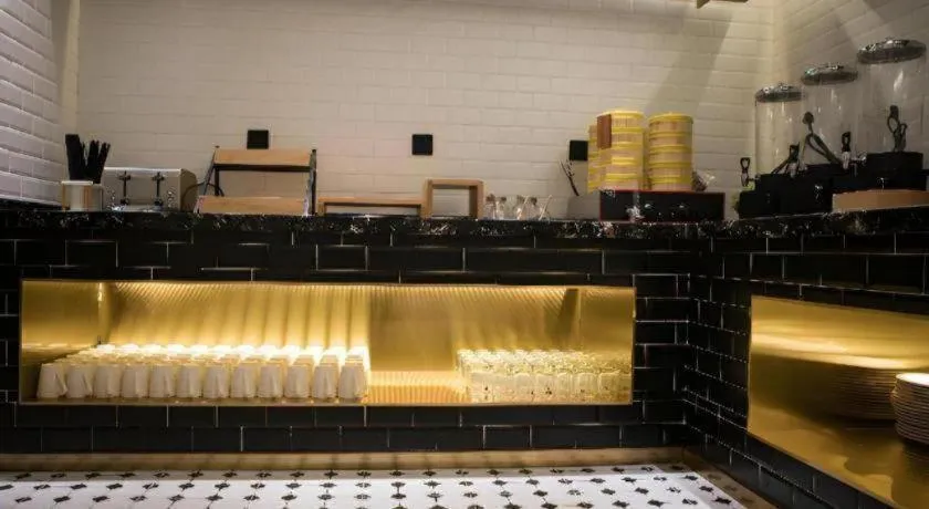 Premier City Comfort Hotel Wuhan Hankou Railway Station Changgang Road Metro Station