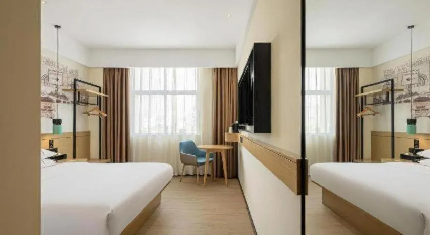 Bed in City Comfort Inn Liuzhou Liudong New District Hualing Youlinghui