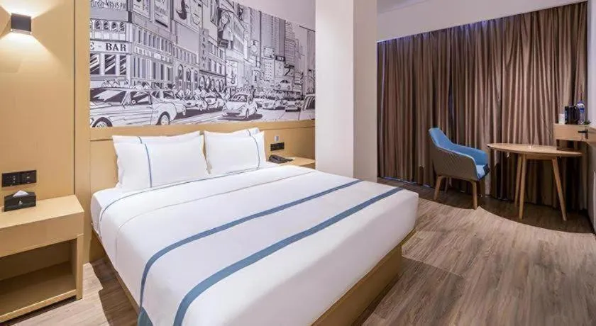 Bed in City Comfort Inn Liuzhou Liudong New District Hualing Youlinghui