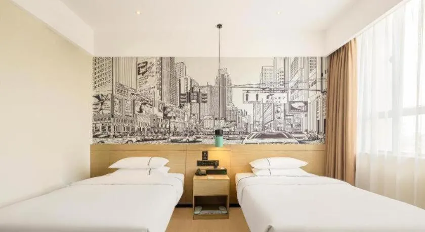 Bed in City Comfort Inn Liuzhou Liudong New District Hualing Youlinghui