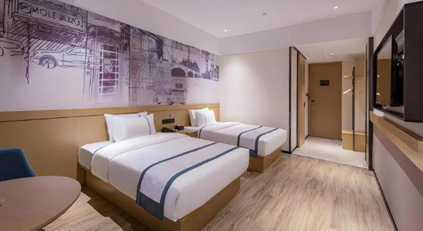 Bed in City Comfort Inn Liuzhou Liudong New District Hualing Youlinghui