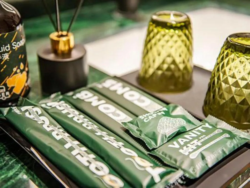 City Comfort Premier Hotel Liuzhou Wuxing Pedestrian Street Jinggu Building