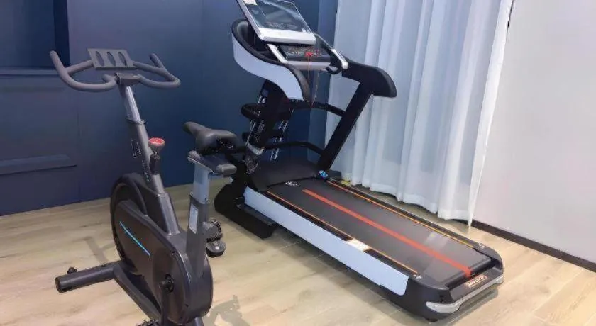 City Comfort Premier Hotel Liuzhou Wuxing Pedestrian Street Jinggu Building