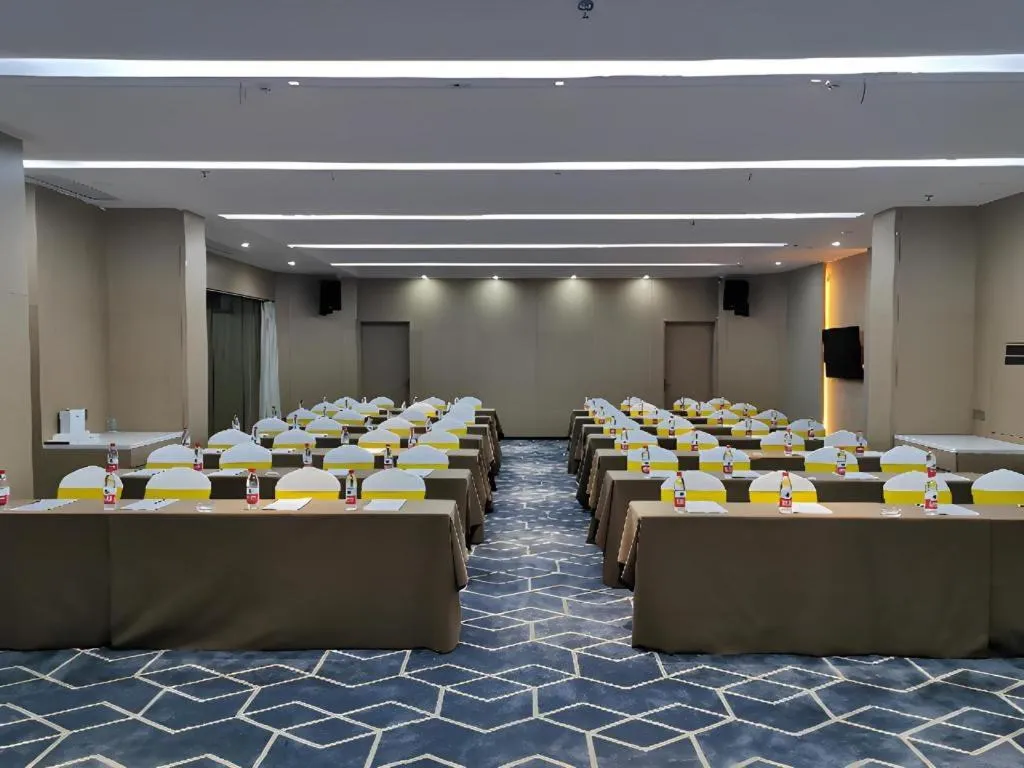 Echeng Hotel Enshi Minzu Road