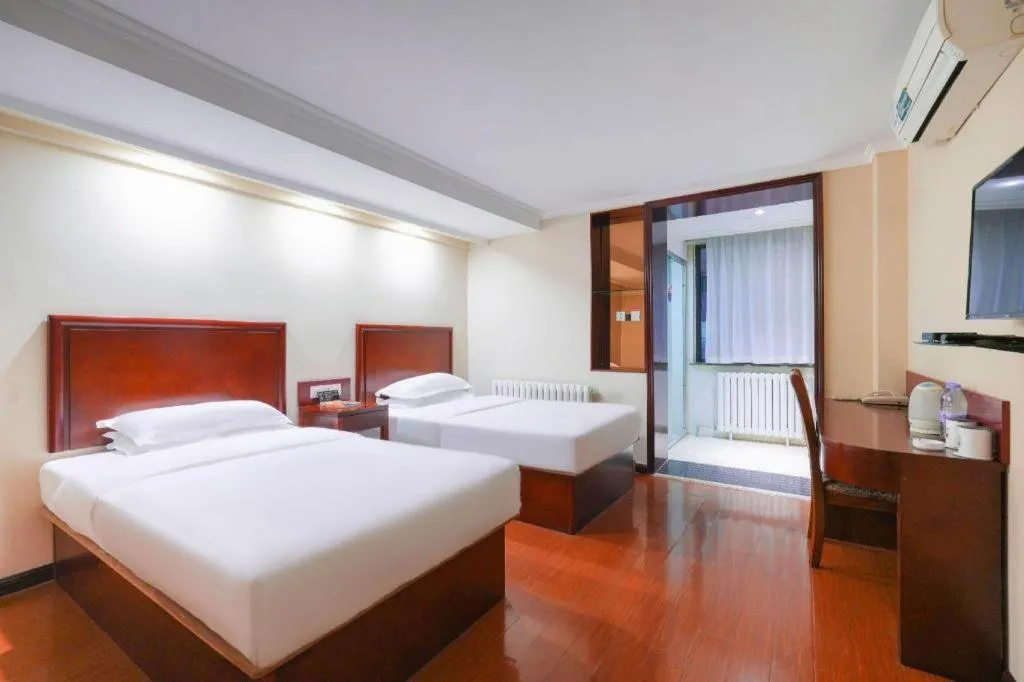 Bed in Green Tree Inn Urumqi San'gong Metro Station Exit