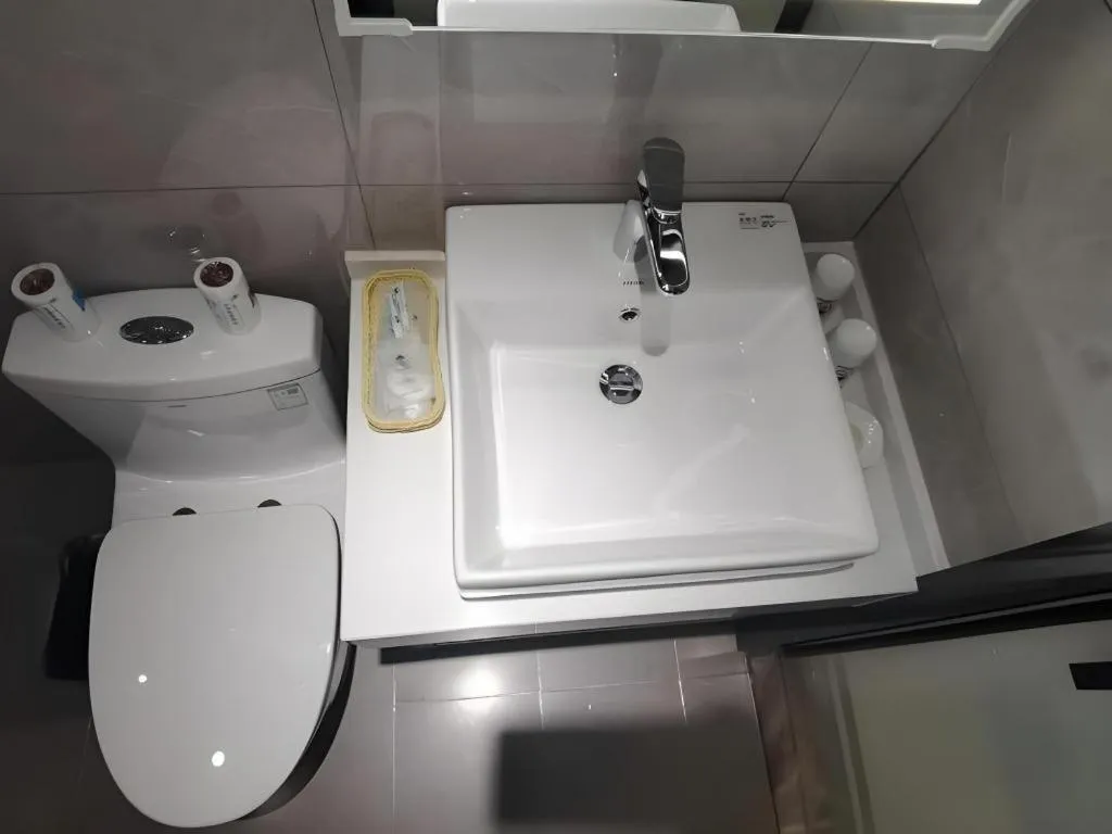 Green Tree Inn Urumqi San'gong Metro Station Exit