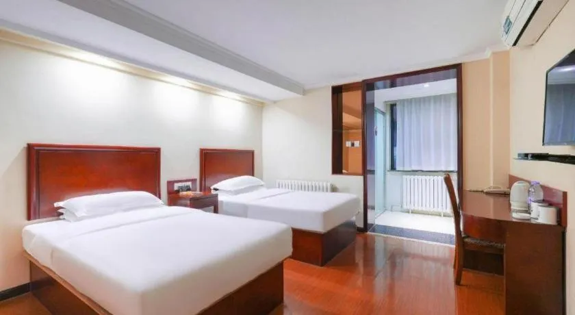 Bed in Green Tree Inn Urumqi San'gong Metro Station Exit