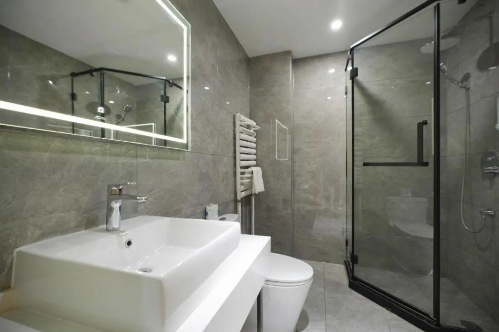 Green Tree Inn Urumqi San'gong Metro Station Exit