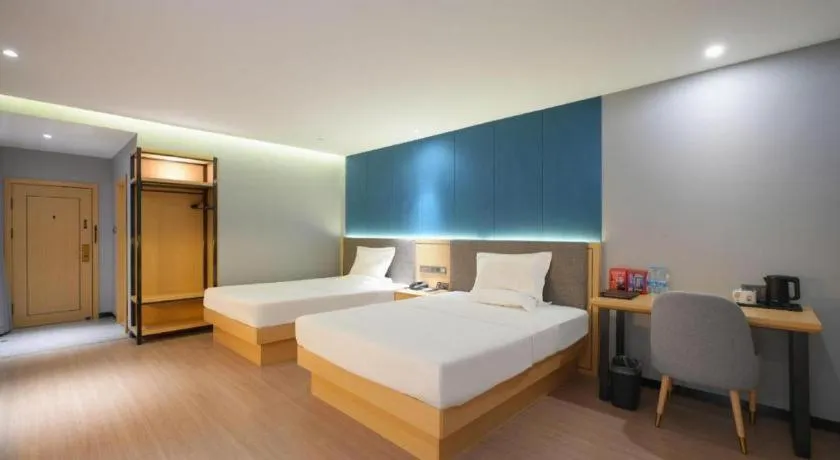 Bed in Green Tree Inn Urumqi San'gong Metro Station Exit