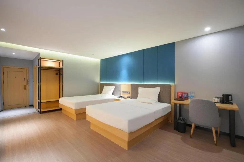 Bed in Green Tree Inn Urumqi San'gong Metro Station Exit