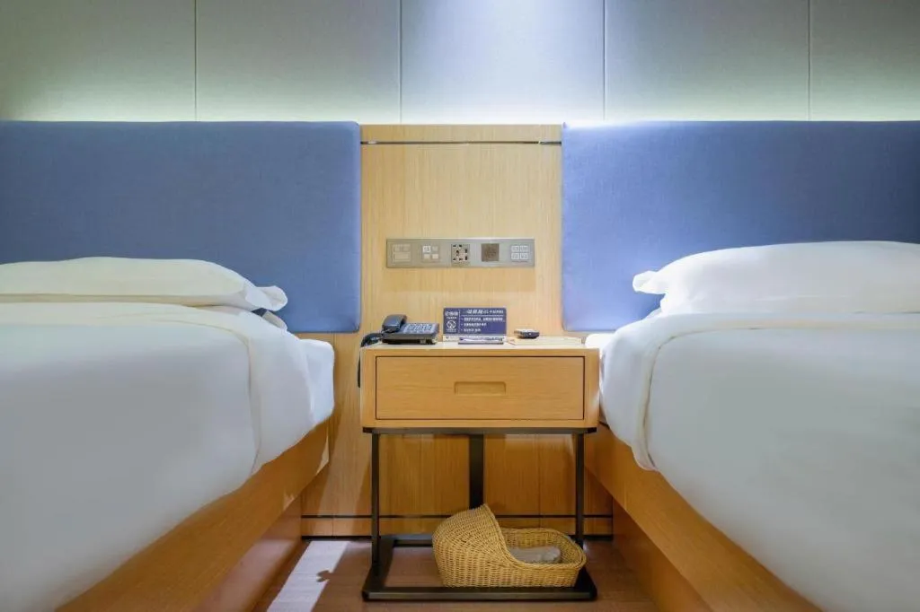 Bed in Green Tree Inn Urumqi San'gong Metro Station Exit