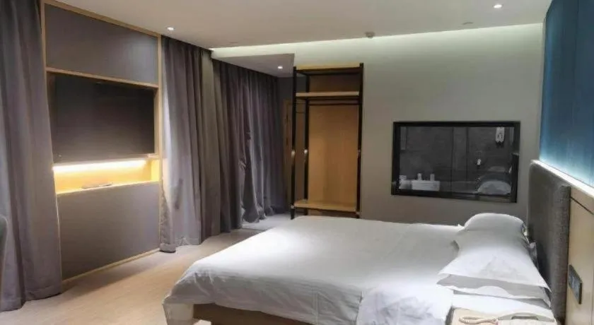 Bed in Green Tree Inn Urumqi San'gong Metro Station Exit