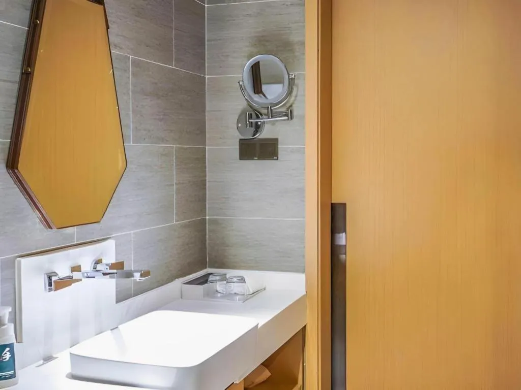 Atour Hotel Wenzhou Yueqing Nanhong Plaza