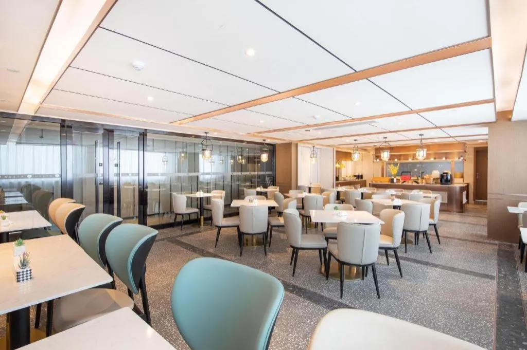 Atour Hotel Huainan Railway Station Commercial and Cultural Square