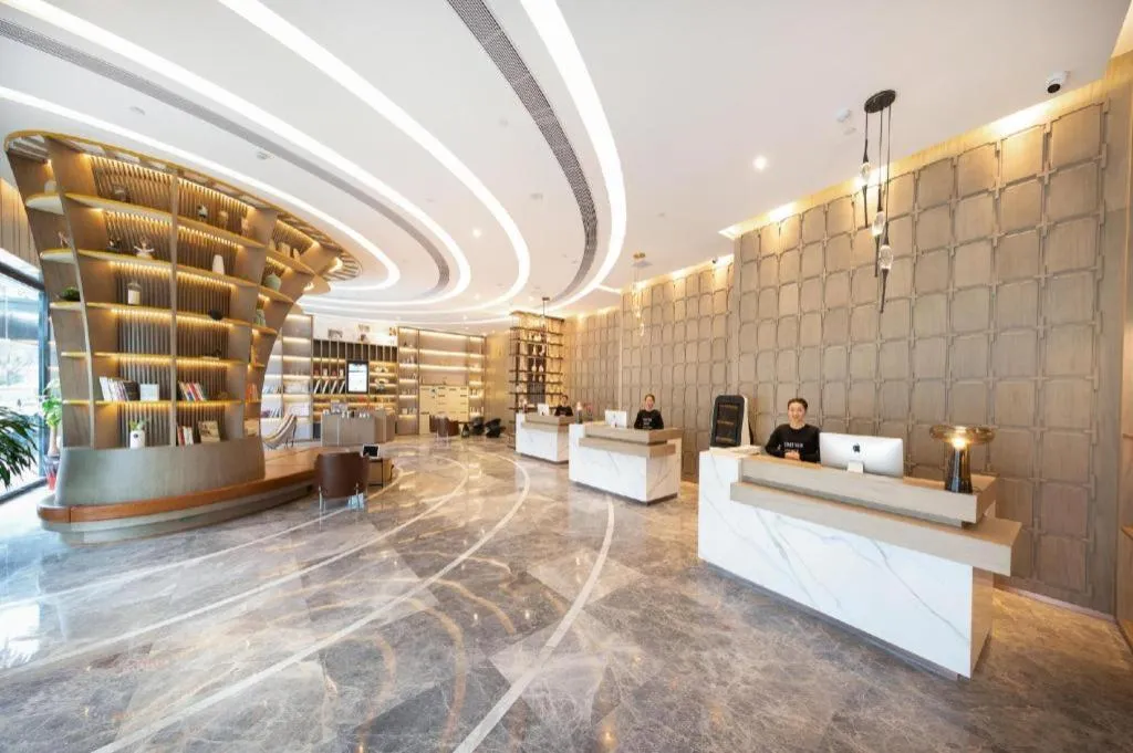 Atour Hotel Huainan Railway Station Commercial and Cultural Square