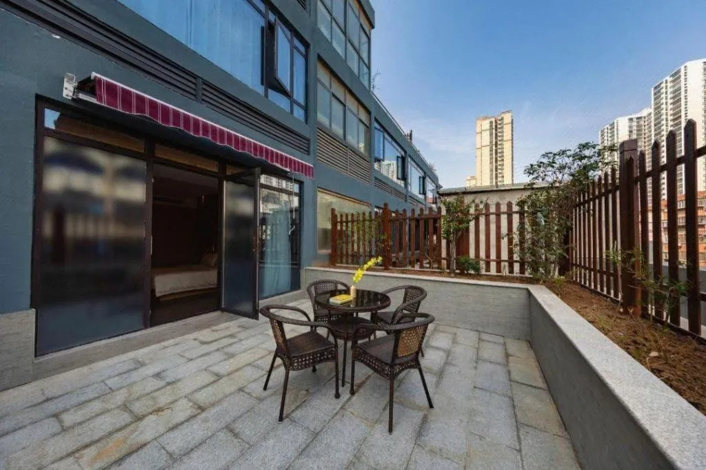 Atour Hotel Huainan Railway Station Commercial and Cultural Square