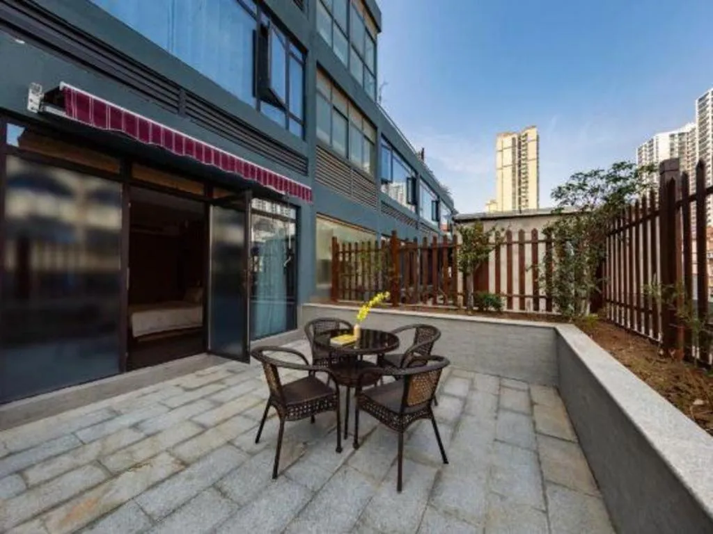 Atour Hotel Huainan Railway Station Commercial and Cultural Square