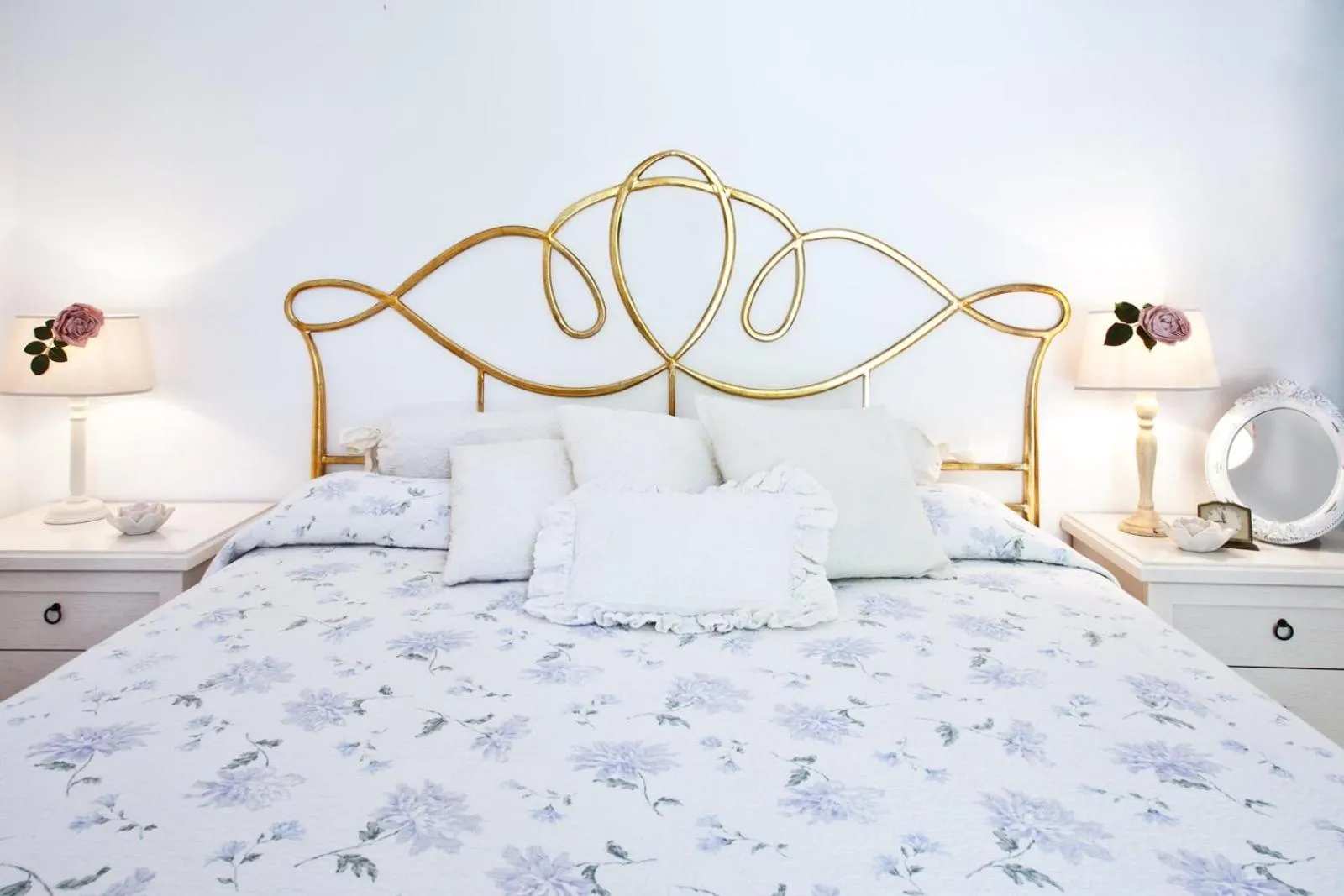 Bed in Villa la Fonte