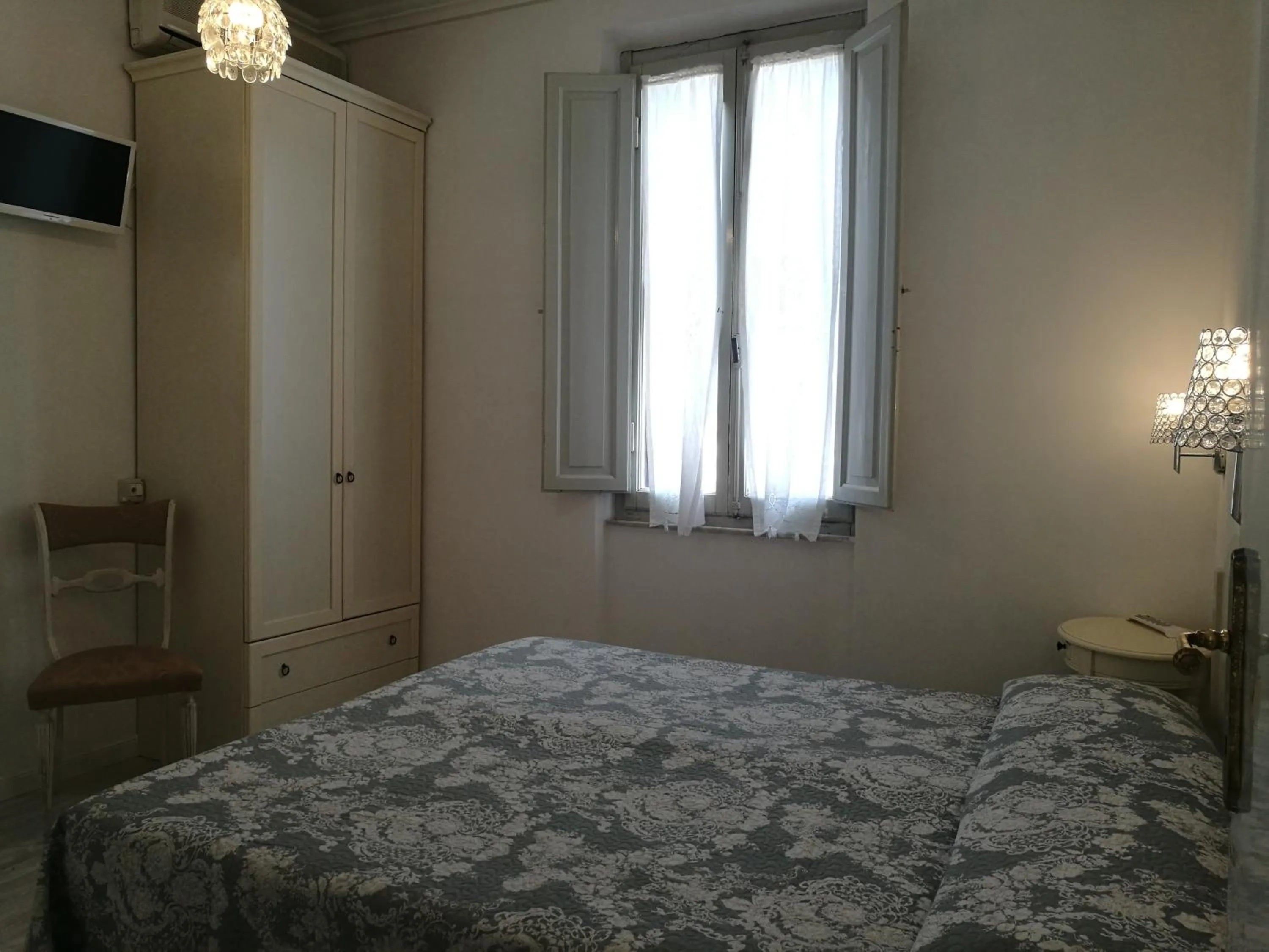 Bed in Villa la Fonte